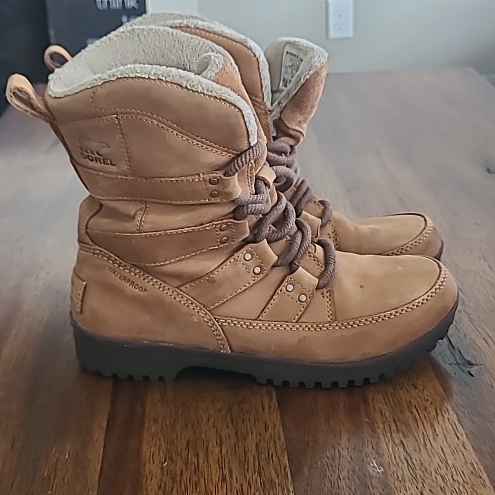 Sorel Meadow Lace Leather Winter Boot Size 7.5